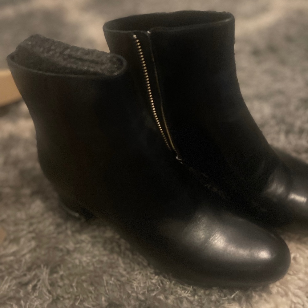 Michael Kors, black booties, silver trim, silver chain
